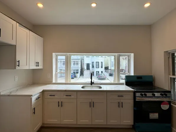 56 Atlantic St Floor 1, Jersey City, NJ 07304