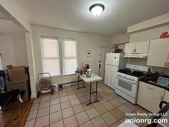 2nd image of 115 Hampshire St #22
