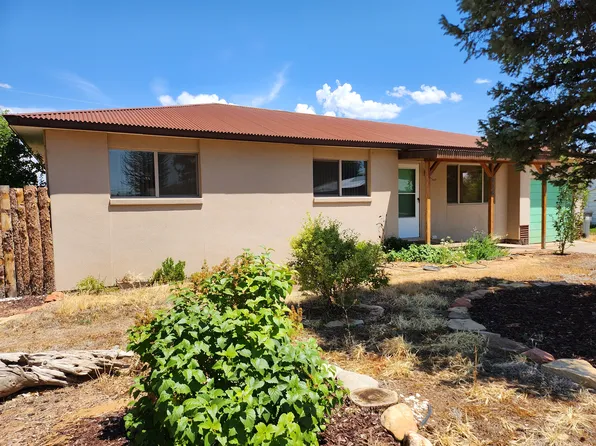 906 S Cedar St, Cortez, CO 81321