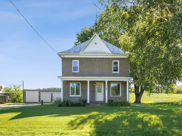 2104 Steiners Corners Rd, Two Rivers, WI 54241