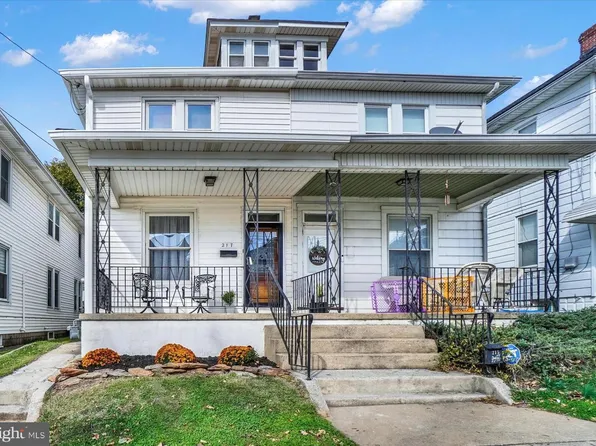 217 W High St, Red Lion, PA 17356
