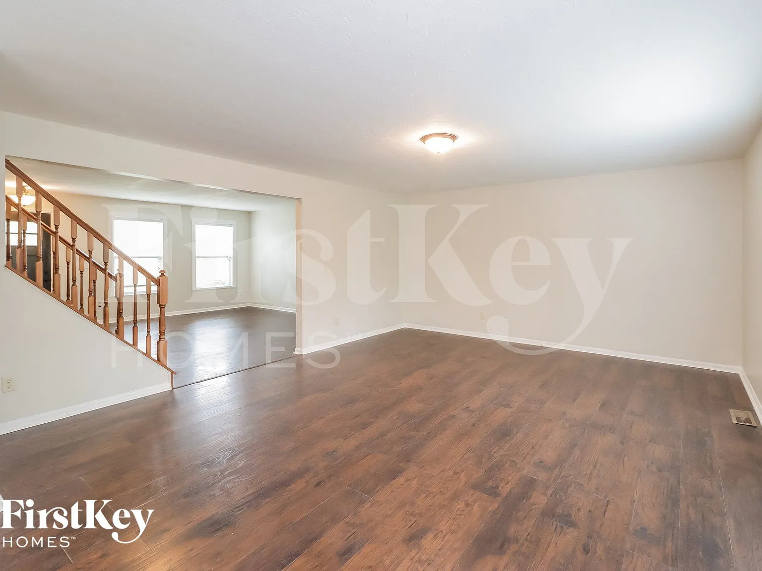 4 bed, 2.5 bath, 2692 sqft, $3,035 — Photo 3