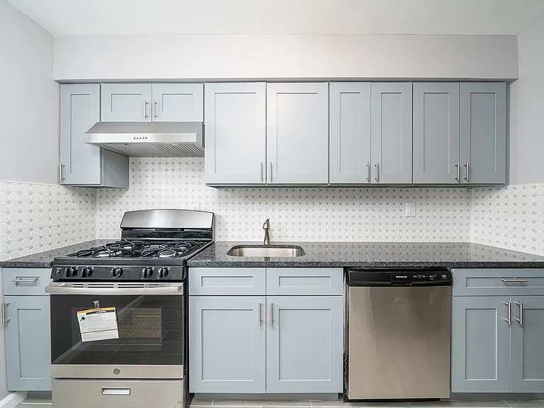9 Exeter Rd #1 — Photo 7