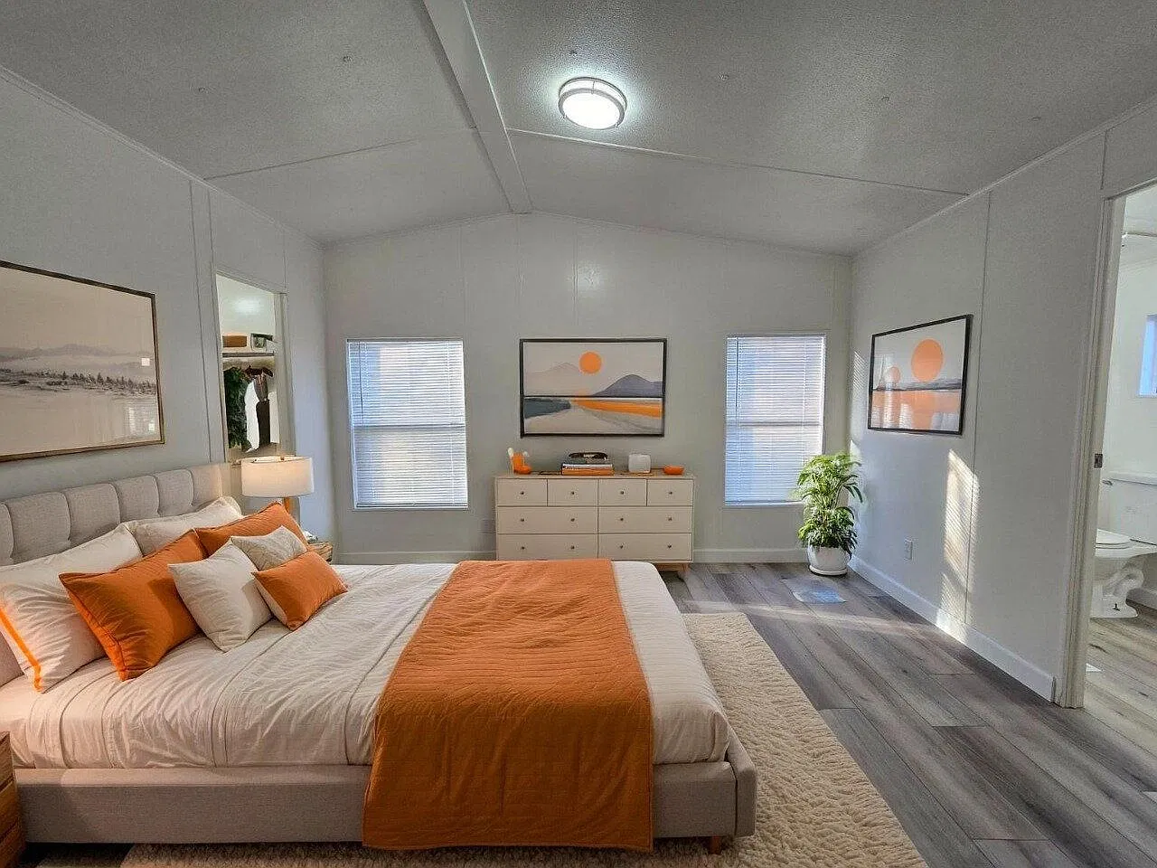 3 bed, 2.0 bath, 1188 sqft, $1,750 — Photo 4
