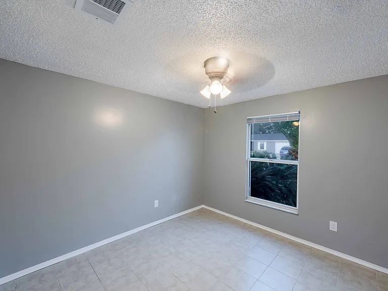2586 Spring Lake Rd W — Photo 8