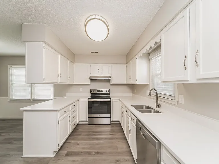 8245 Charles Crawford Dr — Photo 8