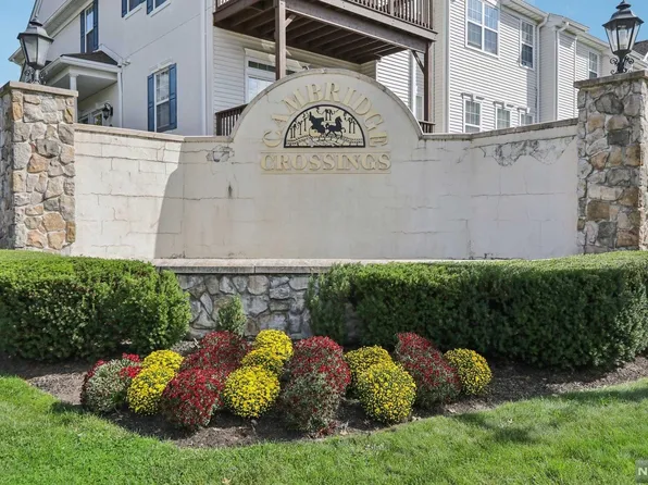 1205 Wickham Ter, Clifton, NJ 07013