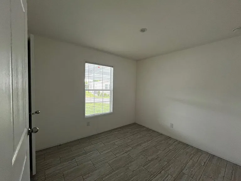 24 Eland Dr #24 — Photo 17
