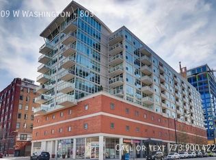 909 W Washington Blvd APT 803, Chicago, IL 60607