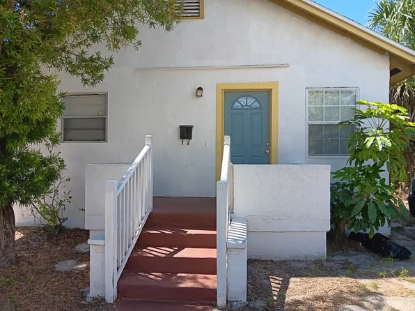 2434 Irving Ave S, Saint Petersburg, FL 33712