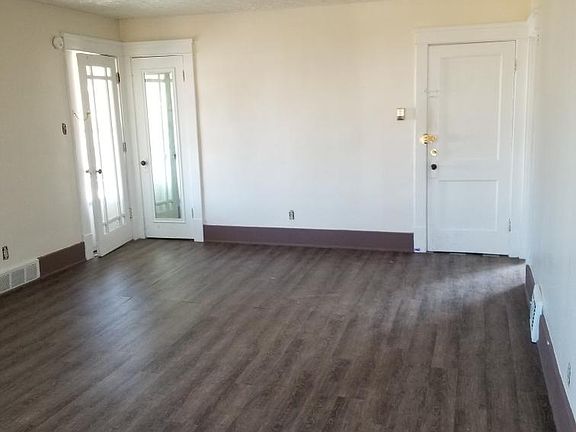 Spacious Living Room.