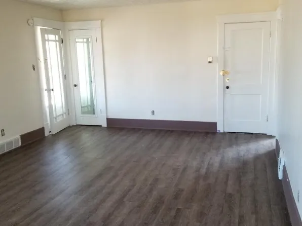 3302 Livingston Ave APT 2, Lorain, OH 44055