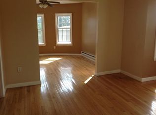 15 Seward St #3, Worcester, MA 01604