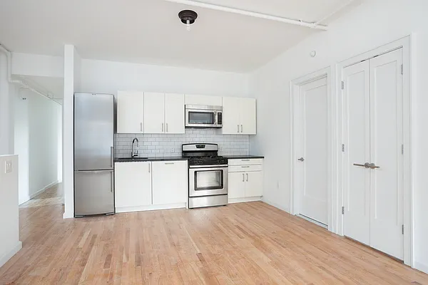 Rented by Stribling | media 7