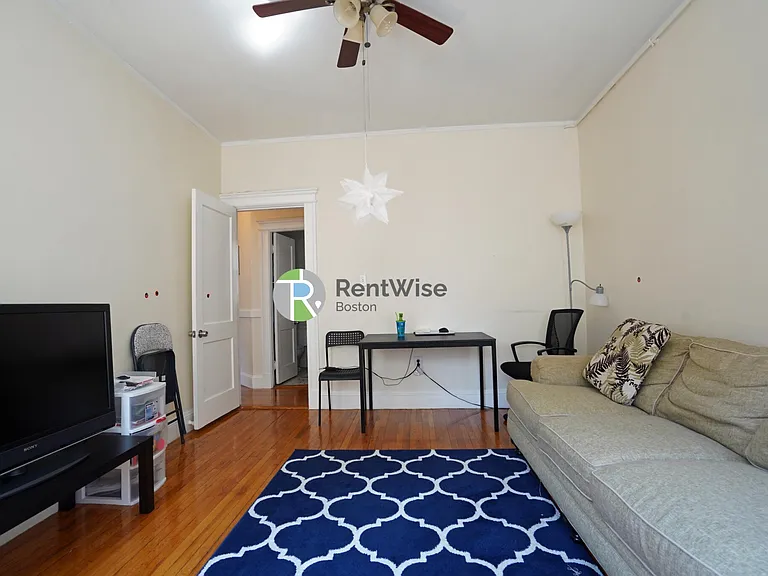 1844 Commonwealth Ave #2 — Photo 3