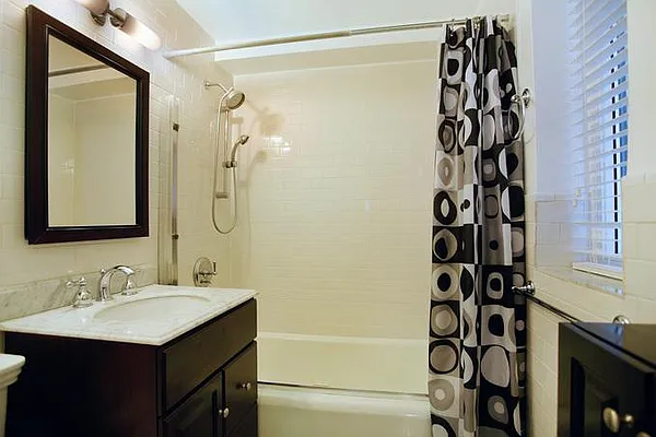 Sold by Real Direct | media 4