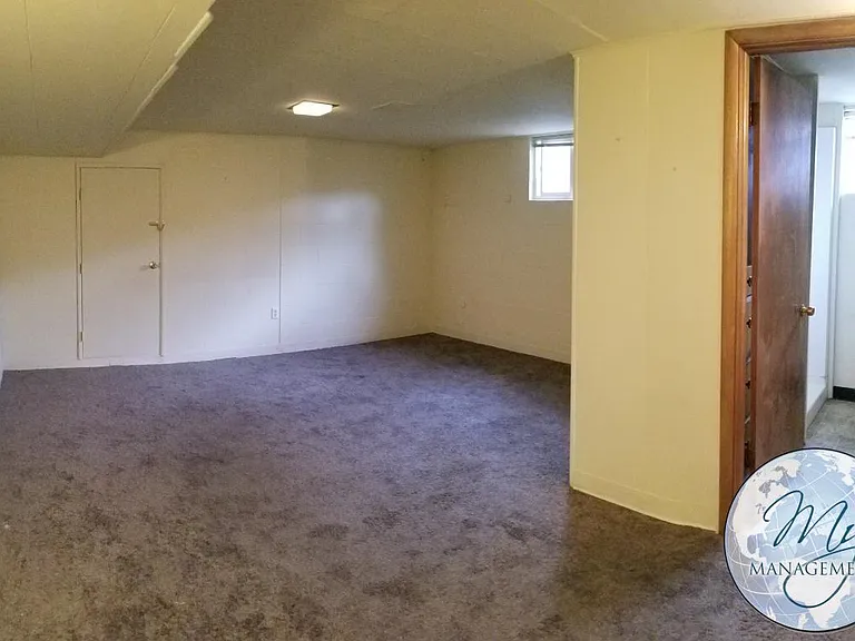 225 1/2 Carney St — Photo 6