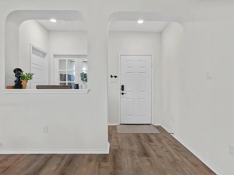 210 Texas Jack Dr — Photo 6