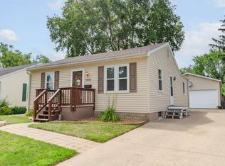1606 Hamilton St, Pekin, IL