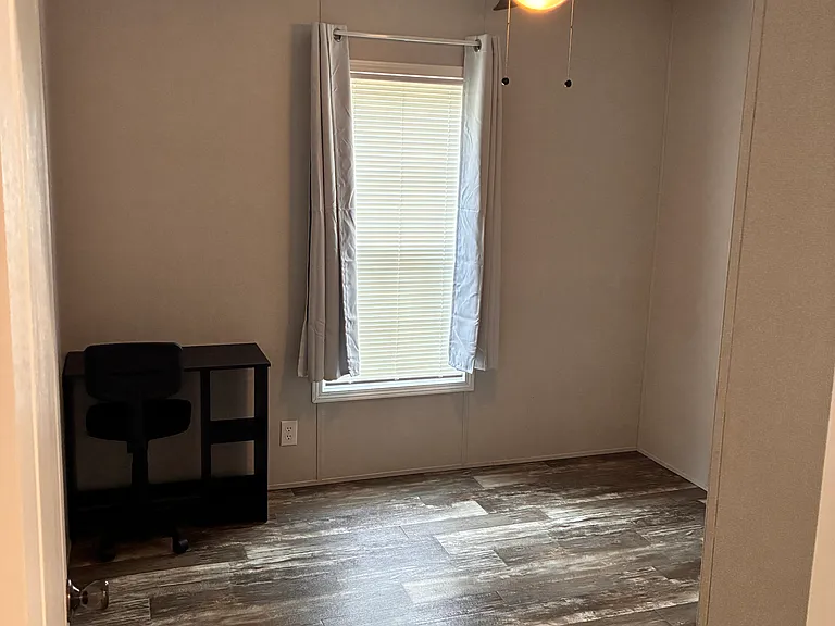 2911 Bourbon St — Photo 13