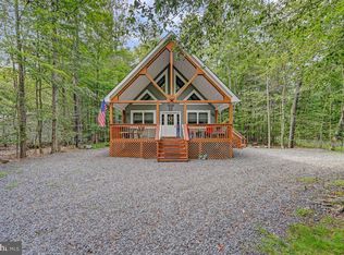 5376 Conoquenissing Dr, Pocono Lake, PA