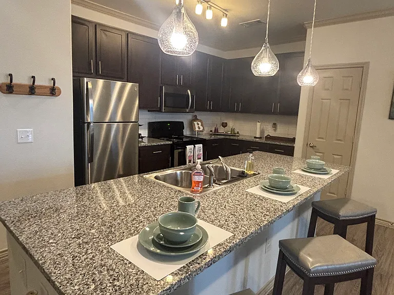 Bella Palazzo Luxury Apartment Community — Photo 56
