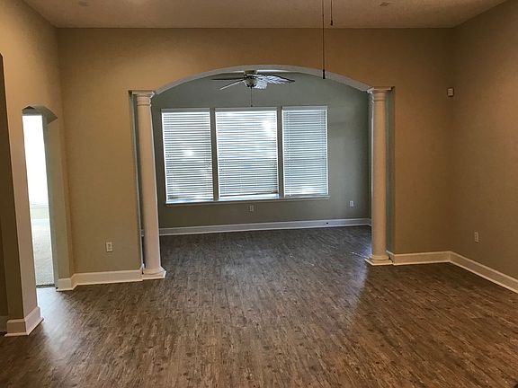 2nd image of 3451 Olympic Dr