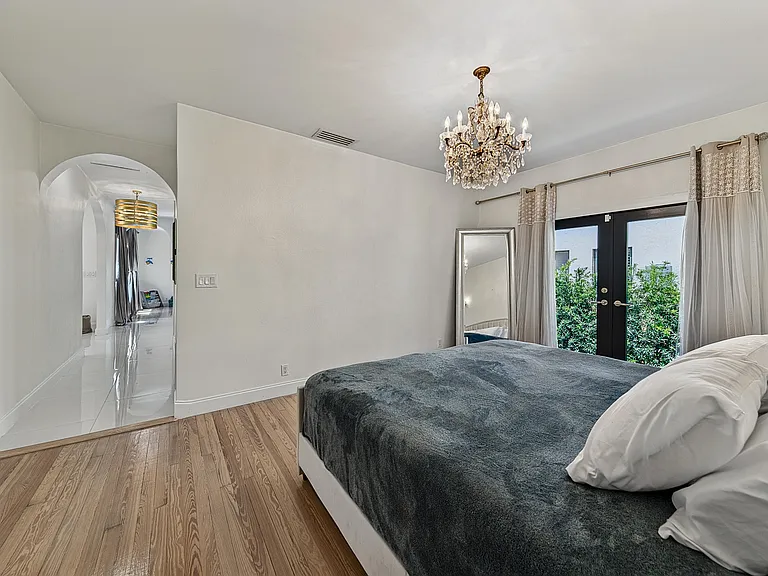 1010 N Rio Vista Blvd — Photo 27