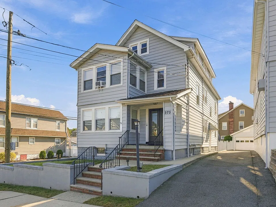 275 Greylock Pkwy #3