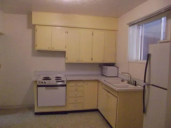 2500 W Irene St — Photo 3