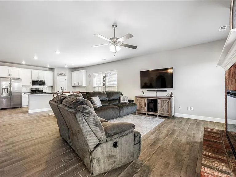 2041 Tallgrass Ter — Photo 4