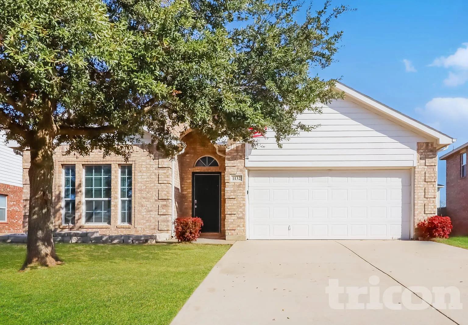 1132 Beaverwood Crowley TX — Photo 1