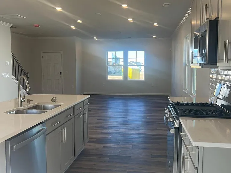 5383 Arkose Dr — Photo 32