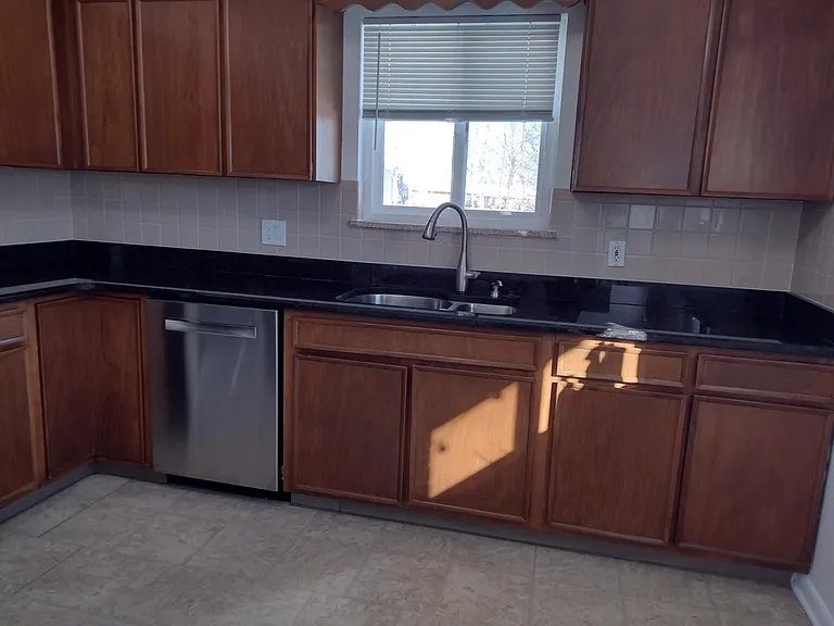 4094 N Zuni St — Photo 14