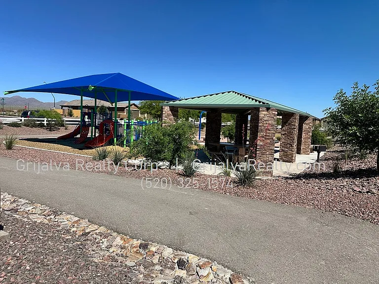 10677 W Harrigan Dr — Photo 26