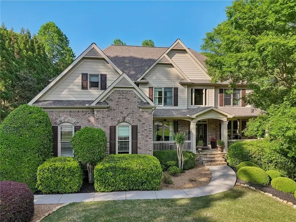 121 Ridge View Dr, Ball Ground, GA 30107