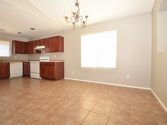 4th image of 22345 E Calle De Flores