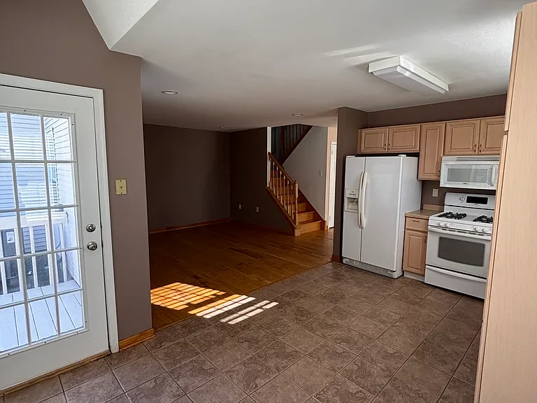 76 Honey Locust Ln — Photo 12