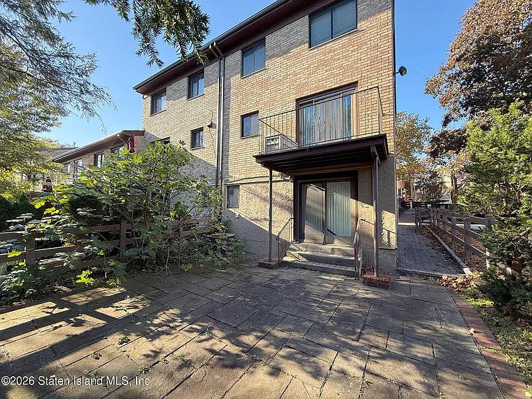 64 Claradon Ln — Photo 16
