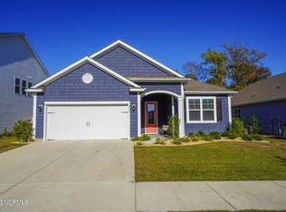 334 Edgewater Way, Surf City, NC 28445