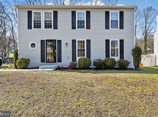 813 Lira Dr, Fort Washington, MD 20744