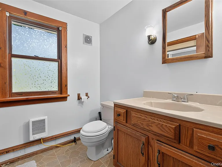 22 Lime Kiln Rd — Photo 21