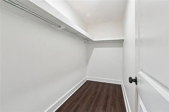 4023 Franklin Ave — Photo 9
