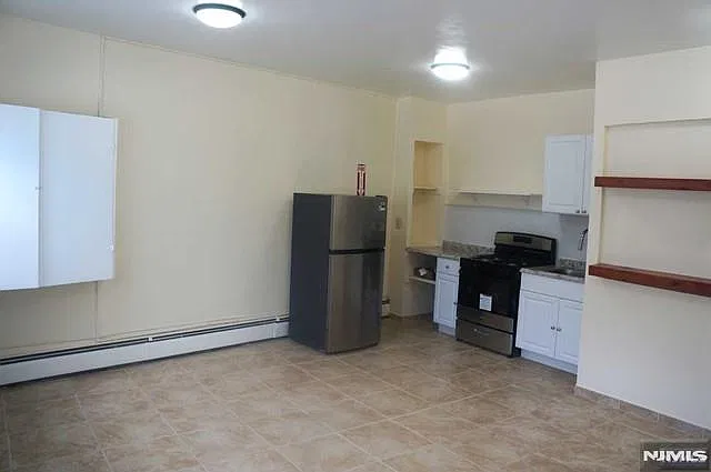 Studio, 500 sqft, $1,205 — Photo 2