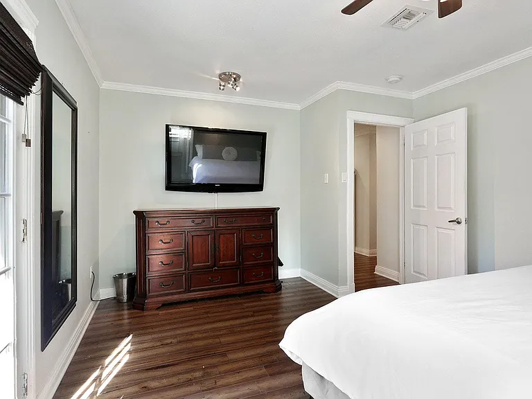 17 Central Dr — Photo 11