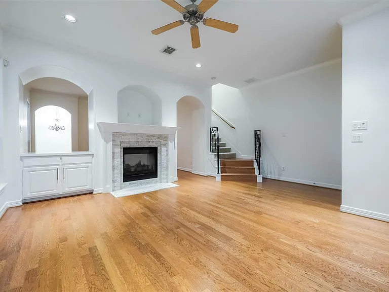 13647 Brookbluff Ln — Photo 11