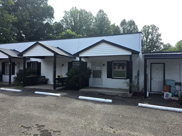 Ararat Apartments, 4714 Ararat Hwy #2, Ararat, VA 24053