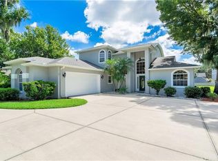 309 Waterwood Dr, Yalaha, FL 34797
