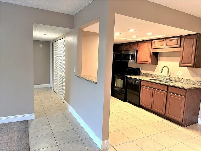 T-5057, 5057 VINELAND RD. — Photo 17