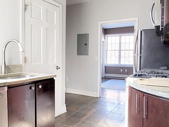 5th image of 383 2nd St APT 3